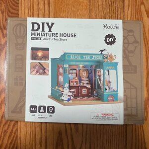 Rolife Alice's Tea Store